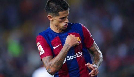 Cancelo ende mendon për Barcelonën