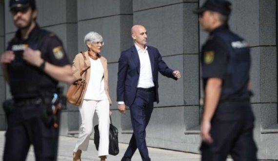 Skandal në futbollin  Spanjoll, merret vendim për arrestimin e ish-presidentit të Federatës, Luis Rubiales