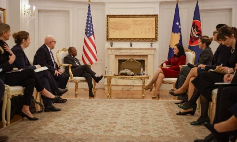 Amerikanët shmangin Kurtin dhe zyrtarët tjerë të Qeverisë - Ambasada konfirmon se Ndihmëssekretari Robinson s’i takoi ata