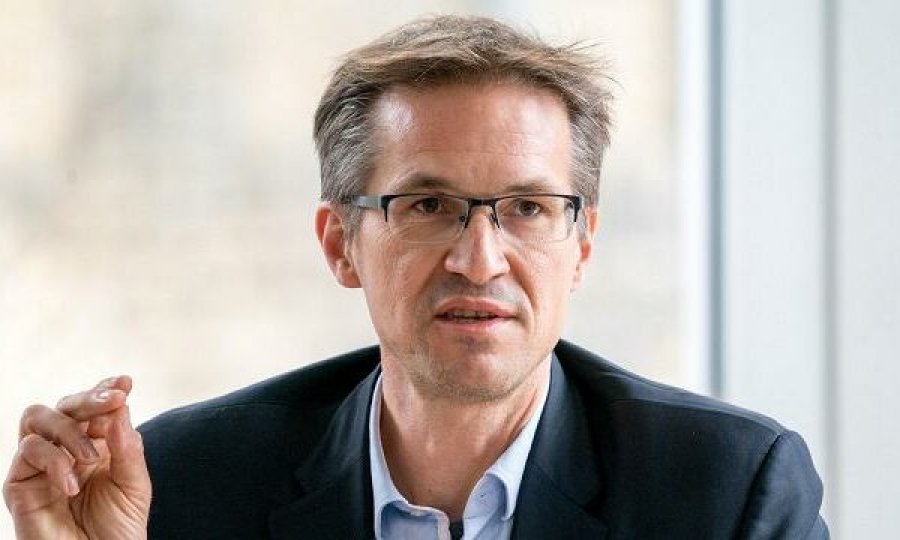 Knaus: Serbia duhet të mbështesë Kosovën në anëtarësimin në Këshillin e Europës