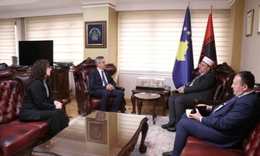 Ambasadori britanik takohet meTërnavën: Diskutuam si mund të punojmë bashkë për të adresuar cështje siç është dhuna seksuale