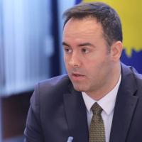 Partitë ia bëjnë me dije Presidentes se nuk e votojnë Konjufcën