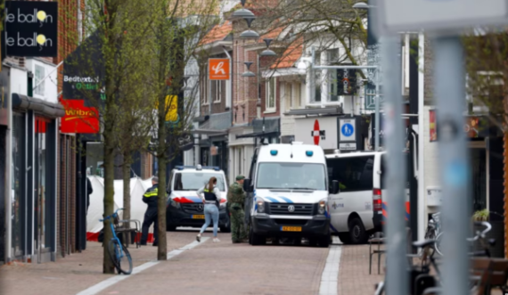 Merren peng disa persona merren  në një qytet   holandez