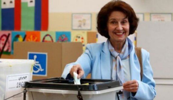 Presidentja e parë grua e Maqedonisë së Veriut  sot merr detyrën zyrtarisht