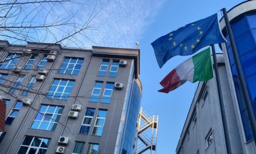 Vendimi për konvertimin e patentë shoferëve, Ambasada e Italisë në Prishtinë përgëzon Qeverinë e Kosovës