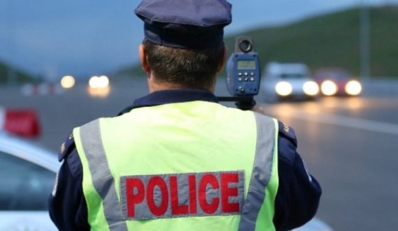 Policia e Kosovës i shqiptoi mbi 2 mijë e 100 gjoba në trafik për 24 orë