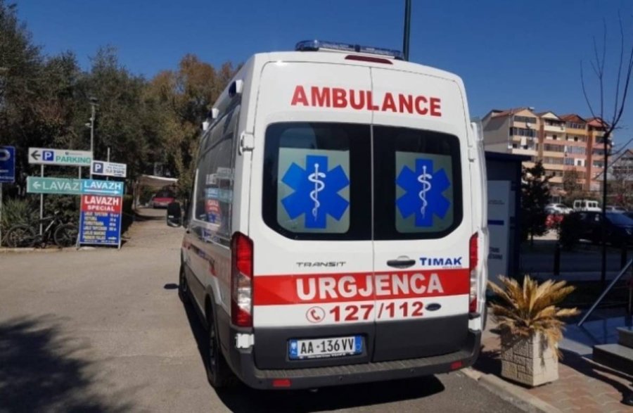 10-vjeçarja pickohet nga gjarpri në shkollë, dërgohet në spital