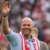 Çfarë po ndodh me Arne Slot? 