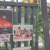 Tifozët Kuq e Zi po protestojnë para FSHF-së, kundërshtojnë organizimin e përbashkët Shqipëri-Serbi