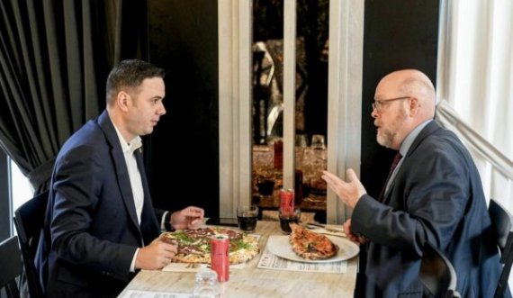Abdixhiku takohet me Hovenier: Kënaqësi pajtimi për vizionin e Kosovës dhe ecjen me SHBA-të në rrugëtimet tona