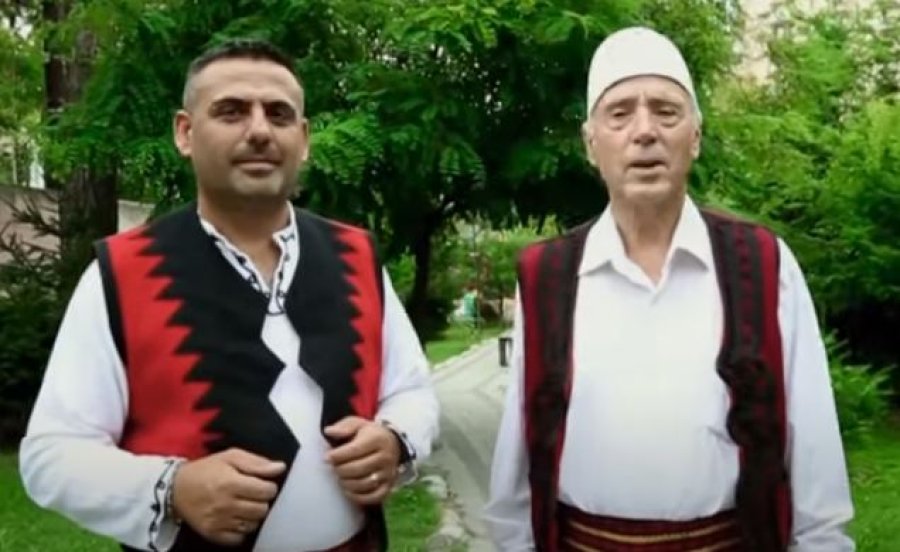 Armend Shala: 'Kurrë nuk vdes kanga jonë' në duet me axhen Hashim Shala sa herë e dëgjoj më pëlqen edhe më shumë