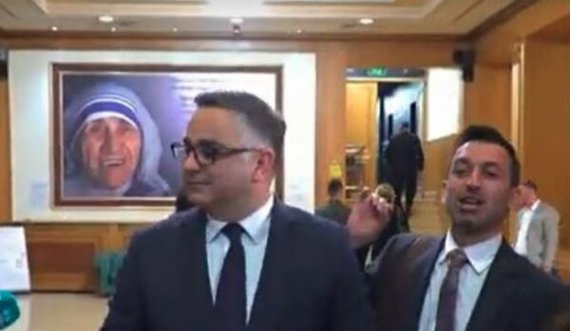 Besnik Tahiri- Dimal Bashës: Hiqmu qafe, a po më largohesh prej këtu kadale