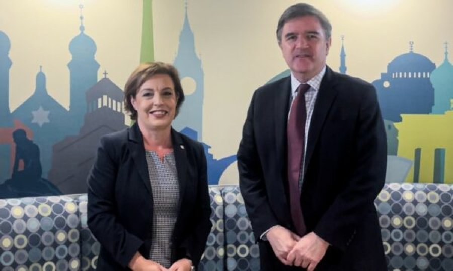 Gërvalla takohet me O’Brien, flasin për raportet Kosovë-SHBA