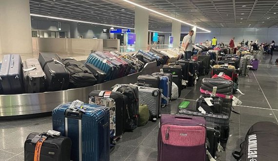 Arrestohet shqiptari pasi vodhi një orë 20 mijë euro nga valixhja e udhëtarit në aeroport