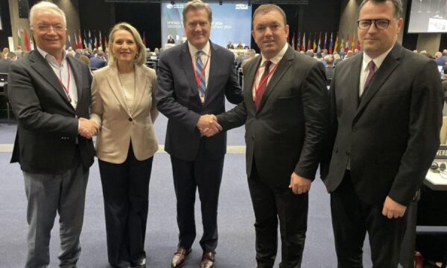 Hyseni: Përpjekjet e delegacionit të Serbisë dhe akterëve tjerë në Beograd s’ia dolën të ndalin Kosovën drejt avancimit të statusit