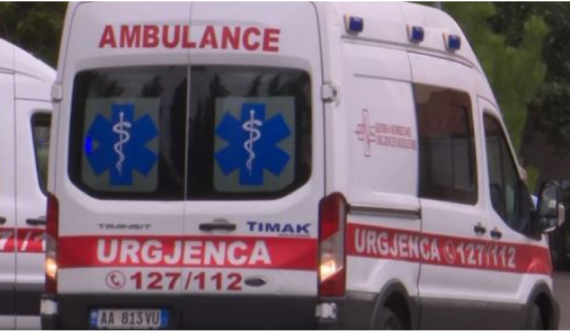 E trishtë: Një person hidhet nga ballkoni dhe vdes në vend