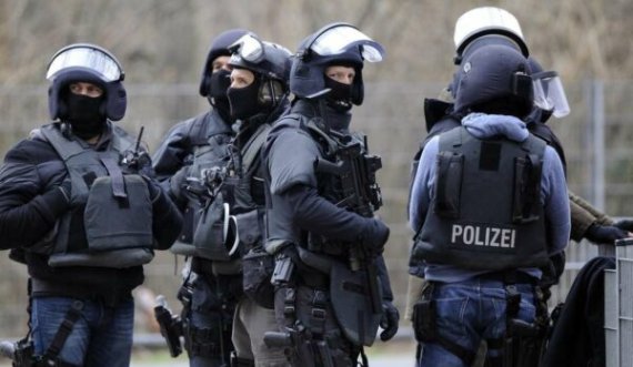 Policia gjermane anulon pushimet për Europianin e futbollit, të përgatitur  dhe mobilizuar kundër huliganëve  