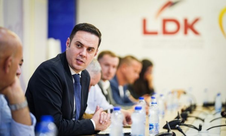 LDK e dyzuar: Bashkëqeverisje me LVV apo bojkot me PAN?!