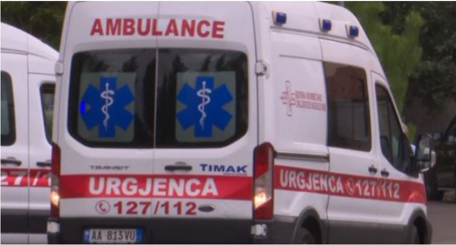 E trishtë: Një person hidhet nga ballkoni dhe vdes në vend