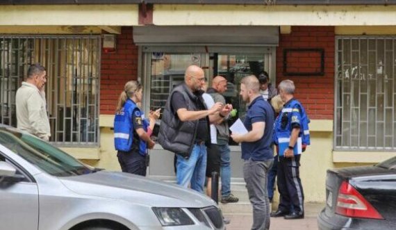 Policia dhe Krimet Ekonomike kthehen në Veri për të kontrolluar një kasafortë