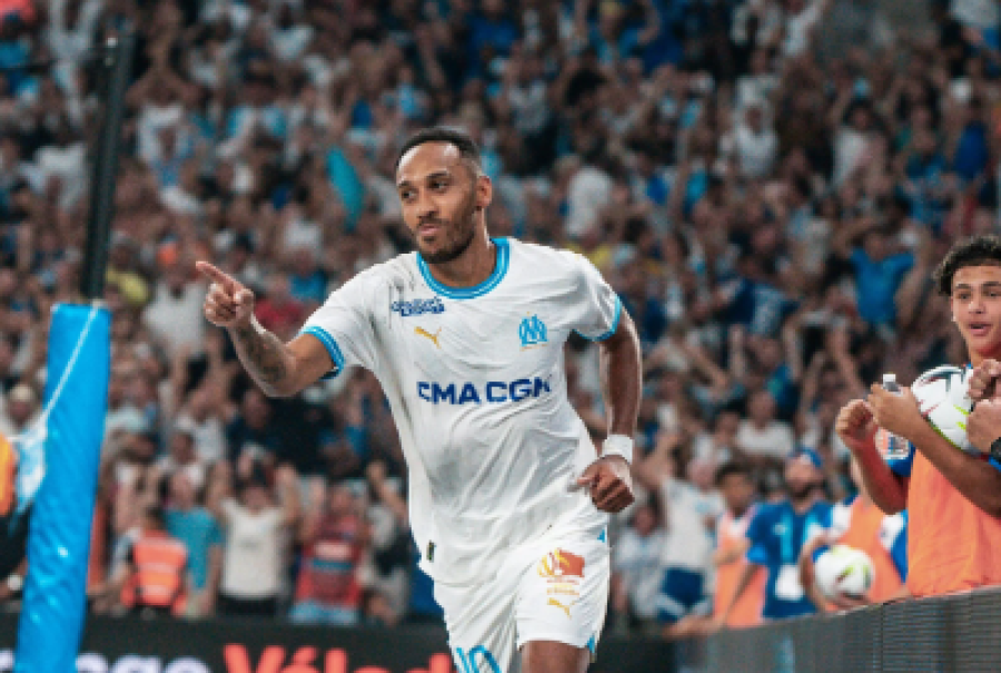 Kaloi  një sezoni të sukseshëm e fantastik, Aubameyang shënjestrohet nga klubet e njohura  arabe