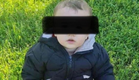 E rëndë: Ky është 1-vjeçari kosovar që vdiq pasi u godit nga një veturë