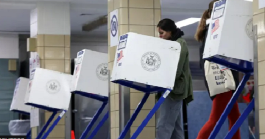 Më shumë se gjysma e shteteve amerikane po votojnë 