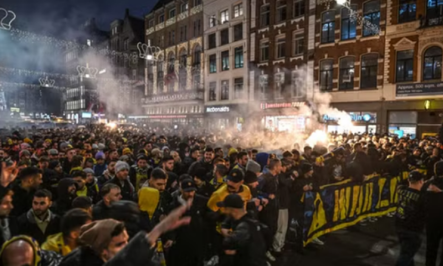 Tifozët izraelitë sulmohen në Amsterdam