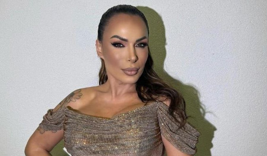 Eli Malaj emocionon me 'Dy trendafila'