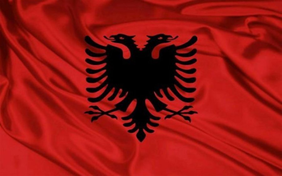 'Kosova Sot', ua uron të gjithë shqiptarëve '28 Nëntorin - Ditën e Flamurit'