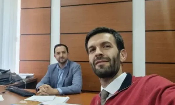 Rrahmani: Kosovës i duhet një kryeministër që bashkon e jo që përçan