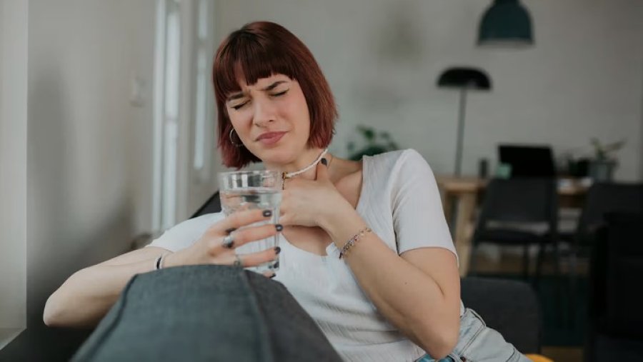 Disa nga shenjat paralajmëruese të sëmundjeve të zemrës tek gratë