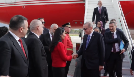 Recep Tayyip Erdogan, fillon vizitën në Shqipëri