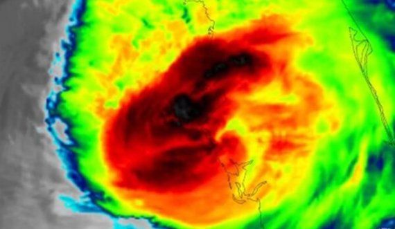 Sateliti regjistroi momentin kur uragani goditi brigjet e Floridës
