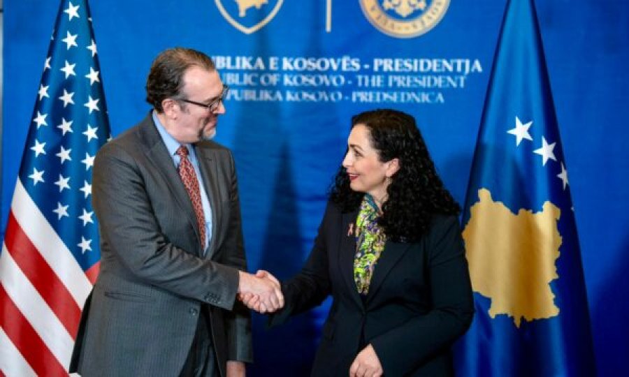 Vizita e të dërguarit të Amerikës, Kasanof - Kosova ka nevojë për dialog strategjik 