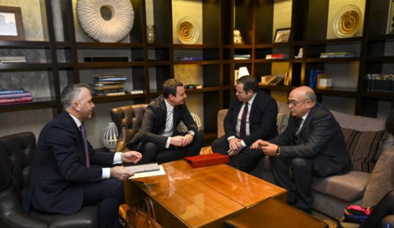 Albin Kurti takon ministrin britanik për Evropë – flasin edhe për FSK’në