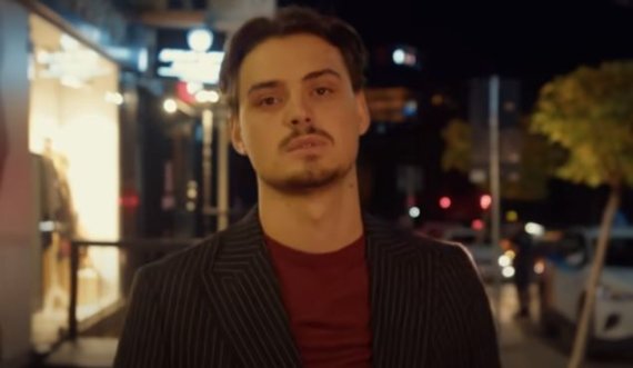 'Kjo Prishtinë' vjen me interpretim të shkëlqyer nga Riki
