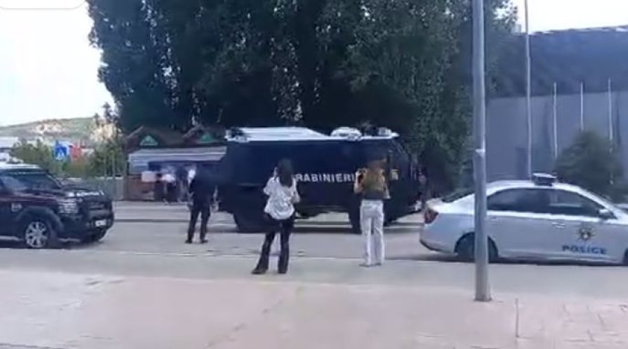 Karabinierët largohen nga Ura e Ibrit