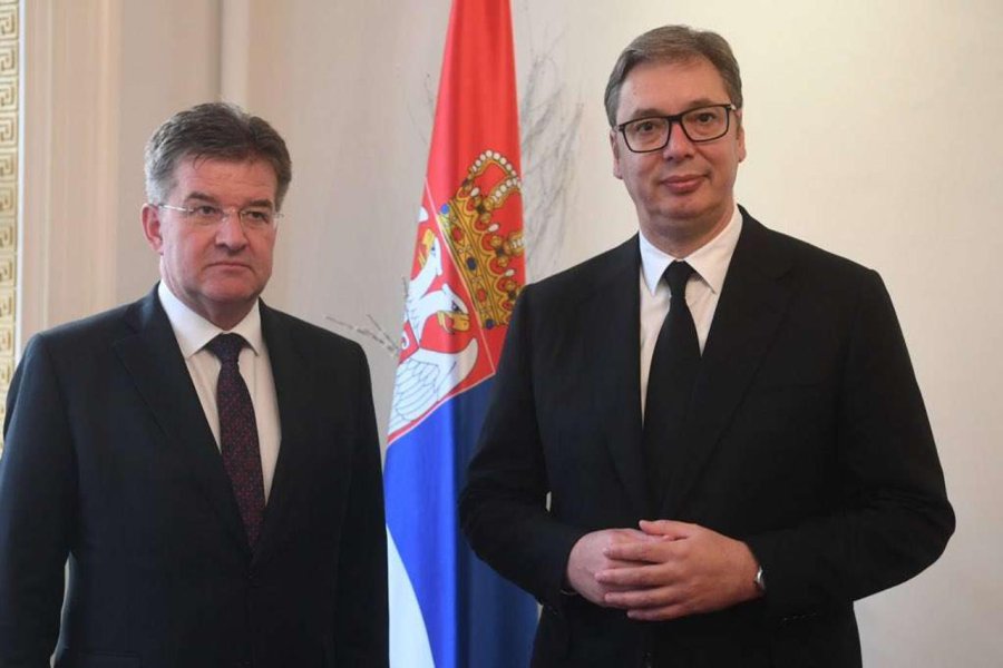 Vuçiq e Lajçak diskutojnë për të 'ardhmen' e dialogut mes Kosovës dhe Serbisë