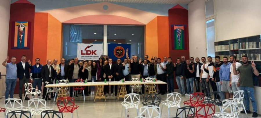 Themelohen katër Nëndegët e para të LDK-së në Itali