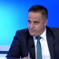 Selmanaj: Marrëveshja e Uashingtonit ia mohuan Kosovës Kurti dhe Osmani 