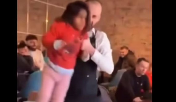 Publikohet video: Ja si një lëmoshë kërkuese dëbohet nga lokali ku Peci po pine kafe