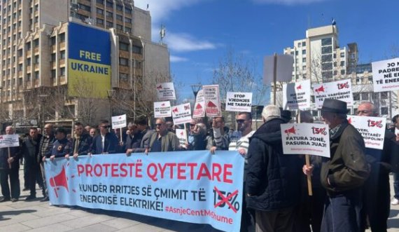Nis protesta kundër shtrenjtimit të çmimit të rrymës: Asnjë cent më shumë