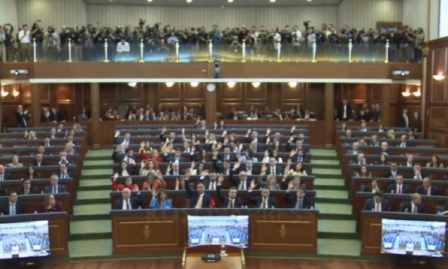 Për konstituimin e Kuvendit s’kalon as raporti i komisionit për mandatet