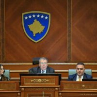 Emri i Albulena Haxhiut i papranueshëm nga opozita, seanca konstituive vazhdon të martën
