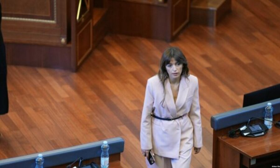 Rexhaj i VV-së: Kandidatja jonë mbetet Albulena Haxhiu