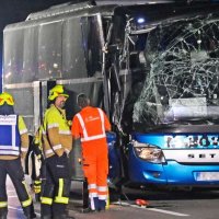 Një autobus nga Kosova është përplasur me një kamion: 30 të lënduar, dy në gjendje të rëndë