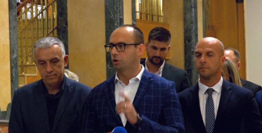 Lista Serbe e kanë dërguar në Kushtetuese votimin për nënkryetarët