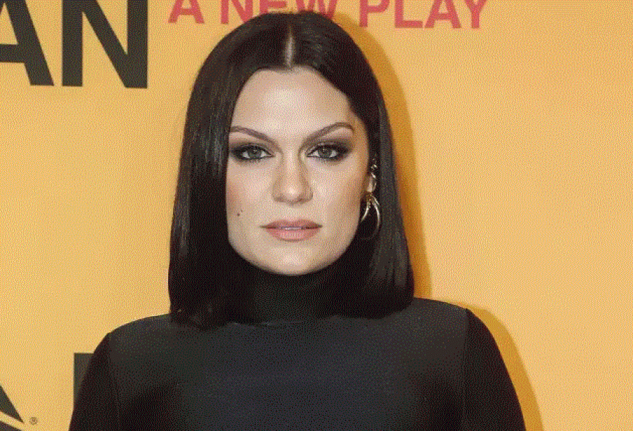 Jessie J anulon datat e turneut për shkak të operacionit