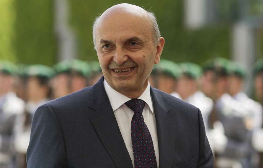 Mustafa dyshon se zgjedhja e Nenad Rashiqit ishte kushtetuese